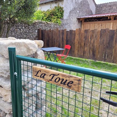 Gite La Toue Saint-Dyé-sur-Loire Buitenkant foto